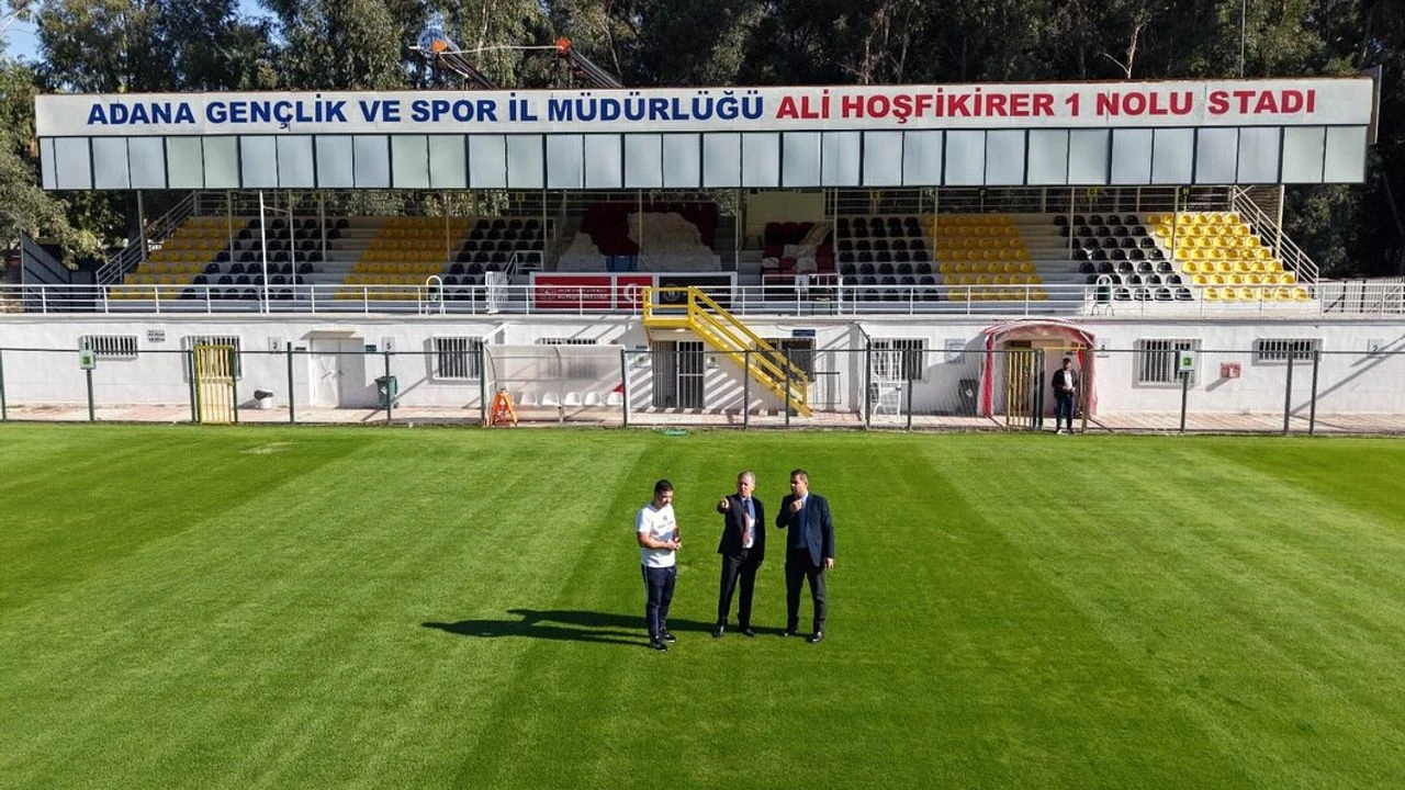 Loğoğlu Ali Hoşfikirer Stadı’ndaki çalışmaları yerinde inceledi