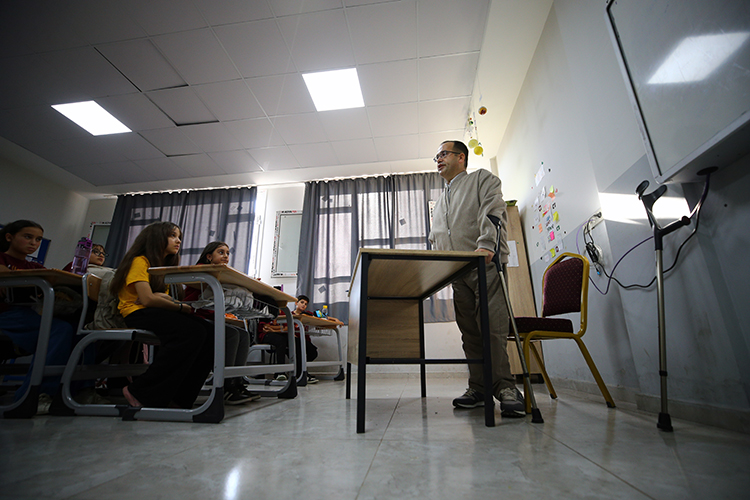 Engeline rağmen pes etmedi: Veli Durmuş 22 yıldır sınıflara umut taşıyor