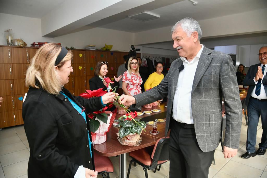 Zeydan Karalar'dan öğretmen eşi Nuray Karalar'a duygusal mesaj