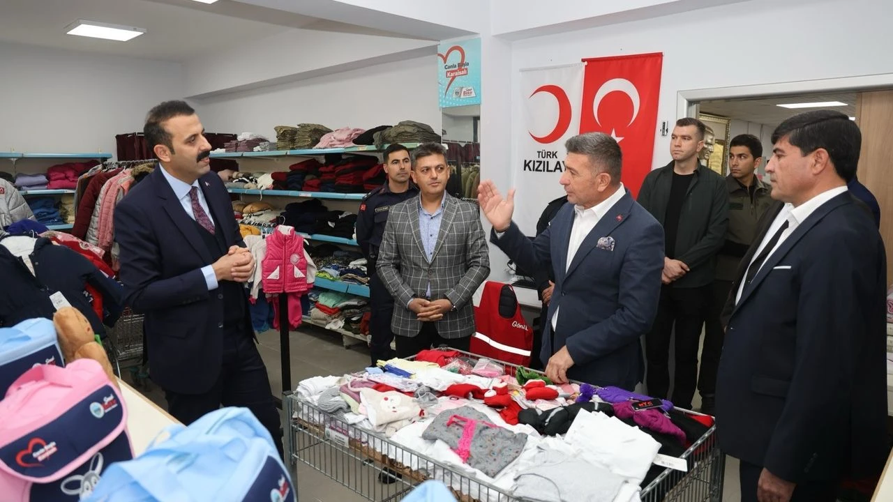 Karaisalı’da Dayanışma Adımı: Sosyal Market Tanıtıldı