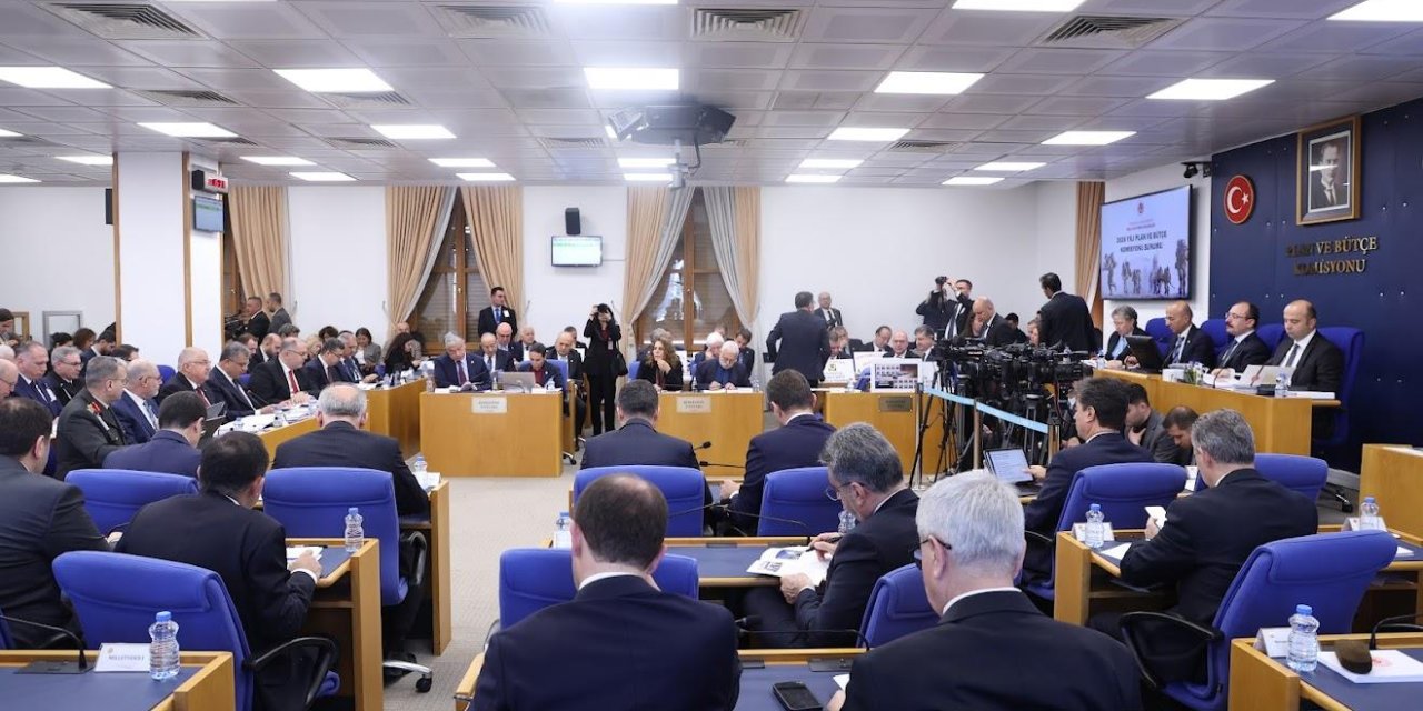 Adana Milletvekili Ayyüce Türkeş’ten DEM Partili Sümeyye Boz'a sert tepki