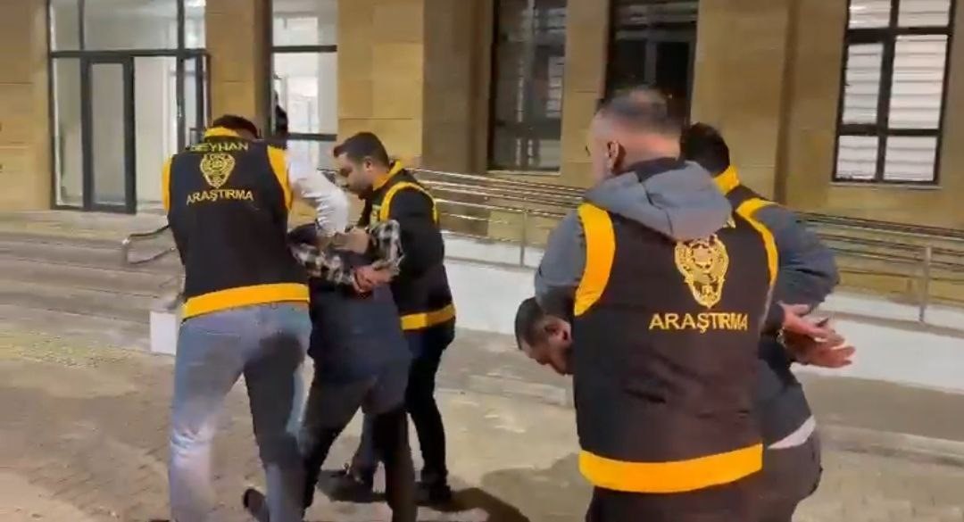 Gardıroptan cephanelik çıktı: Kardeşler "Hasmımız çok" savunması yaptı