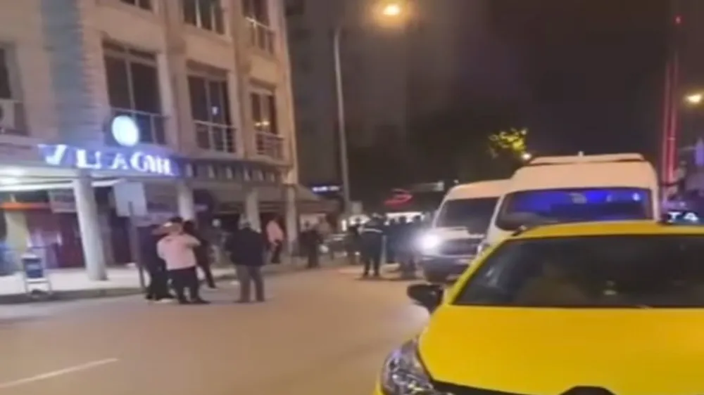 Adana’da otel balkonundan düşen kadın yaşamını yitirdi