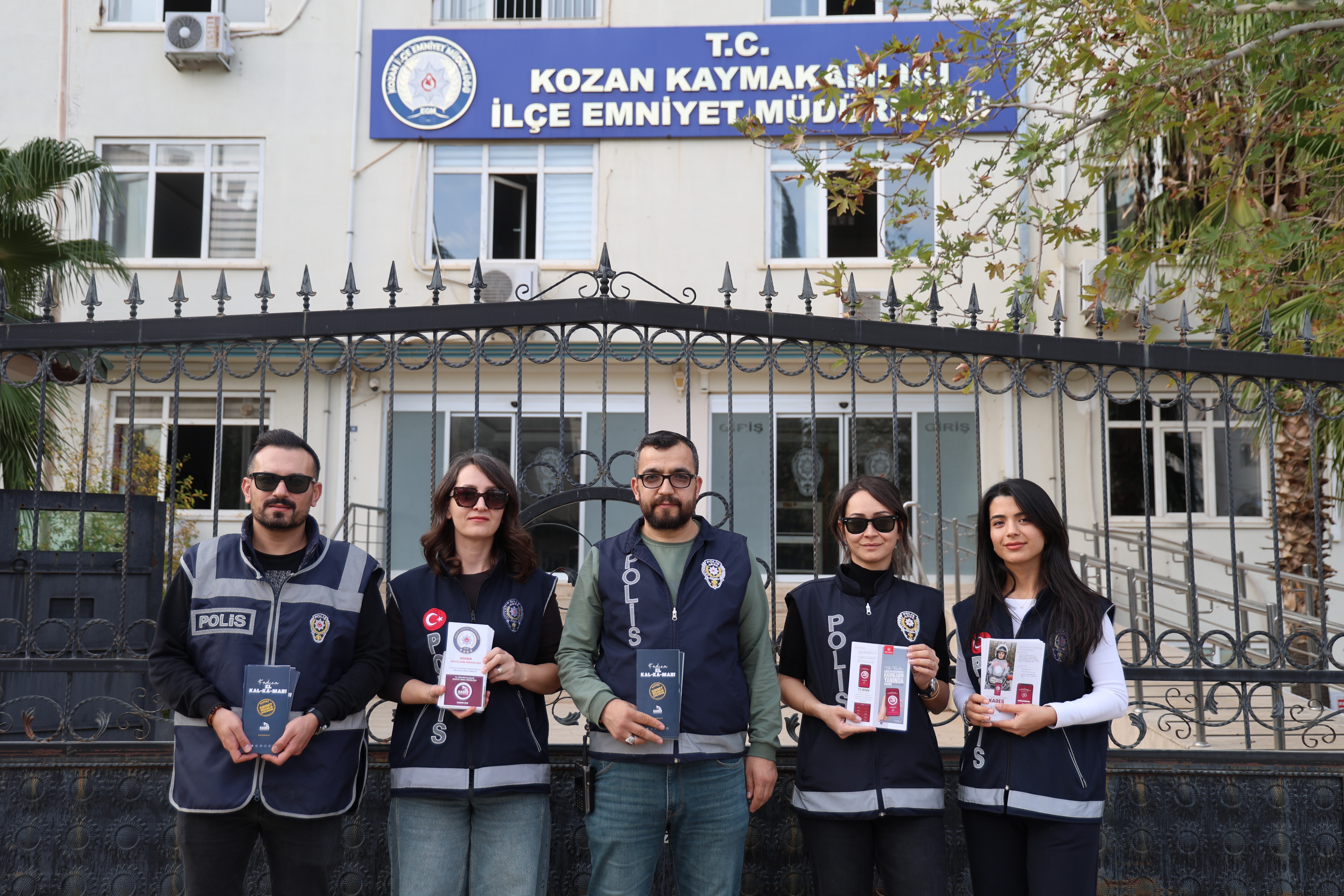 Şiddete uğrayan kadın: "Çok şiddet gördüm buna rağmen 3 çocukla ayakta duruyorum"