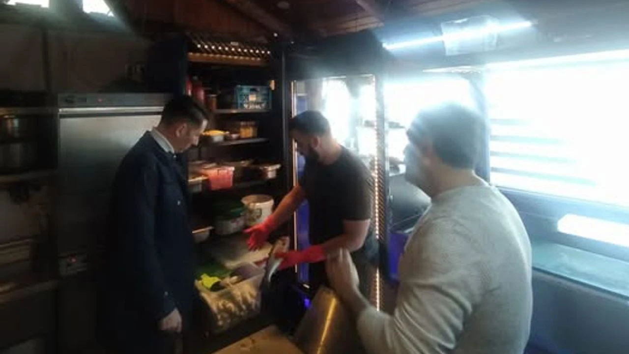 Karataş’ta işletmelere sıkı denetim: “Halkımızın sağlığı bizim için her şeyden önemli”