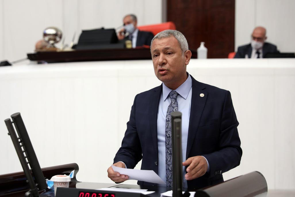 Orhan Sümer: “Çiftçi borç içinde boğulurken, kamu kaynakları yandaşa akıyor”