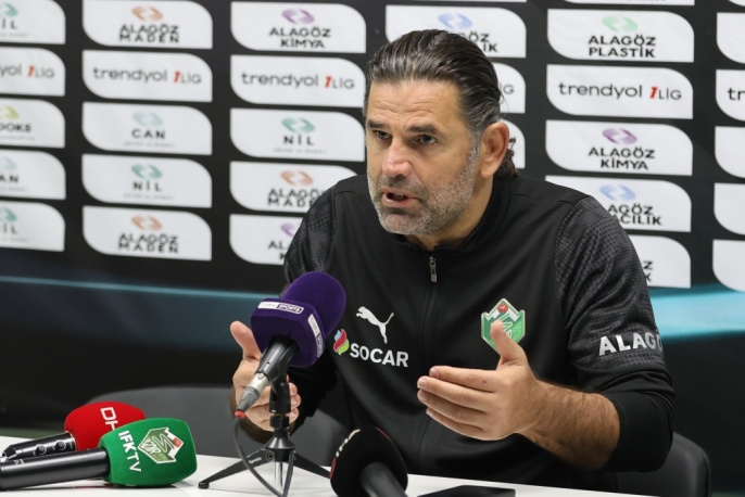 Üzülmez’den Adana Demirspor’a övgü: “Zor şartlara rağmen karakter koydular”