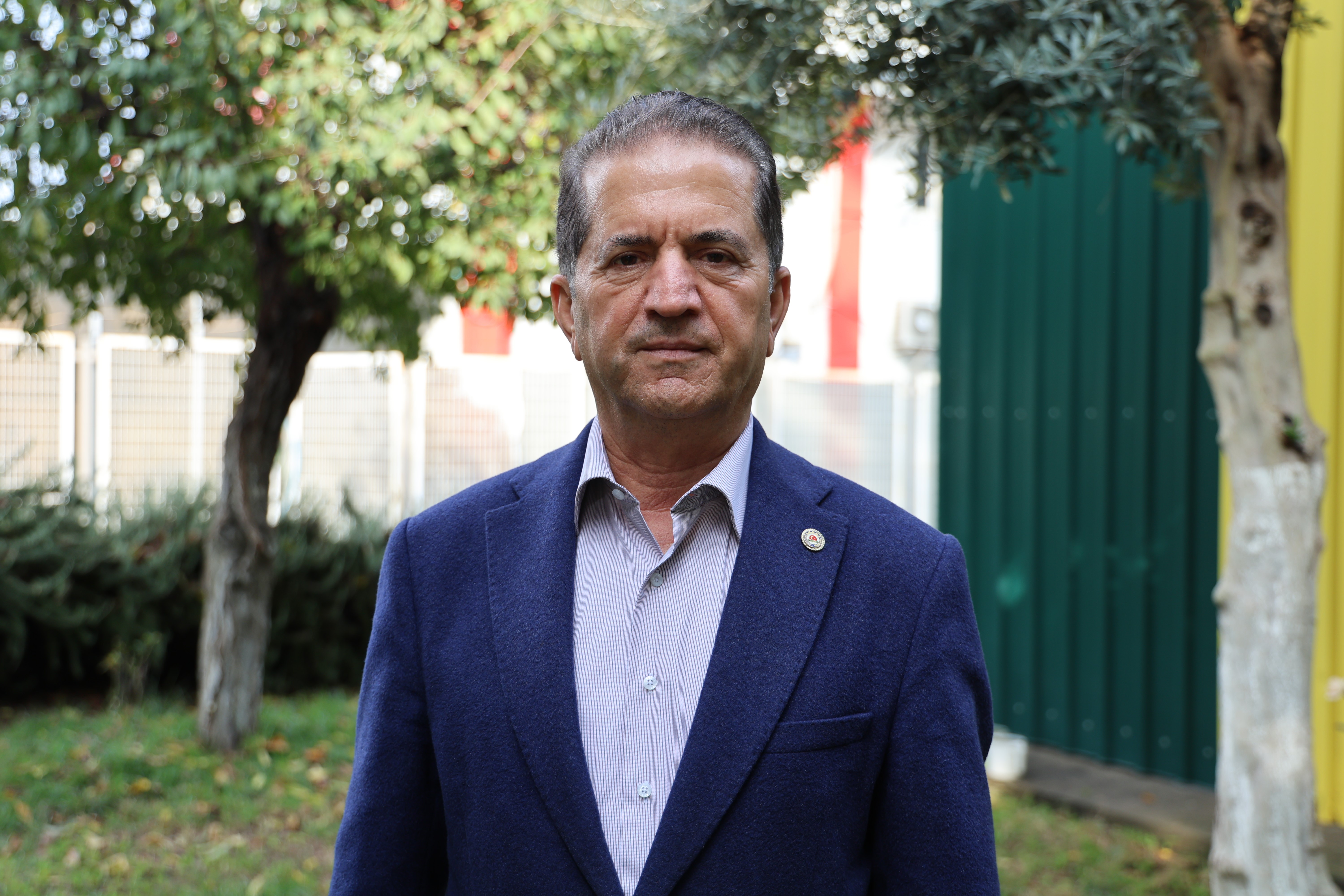 Adana'ya 4 gündür aralıksız yağan yağmur, çiftçiyi sevindirdi