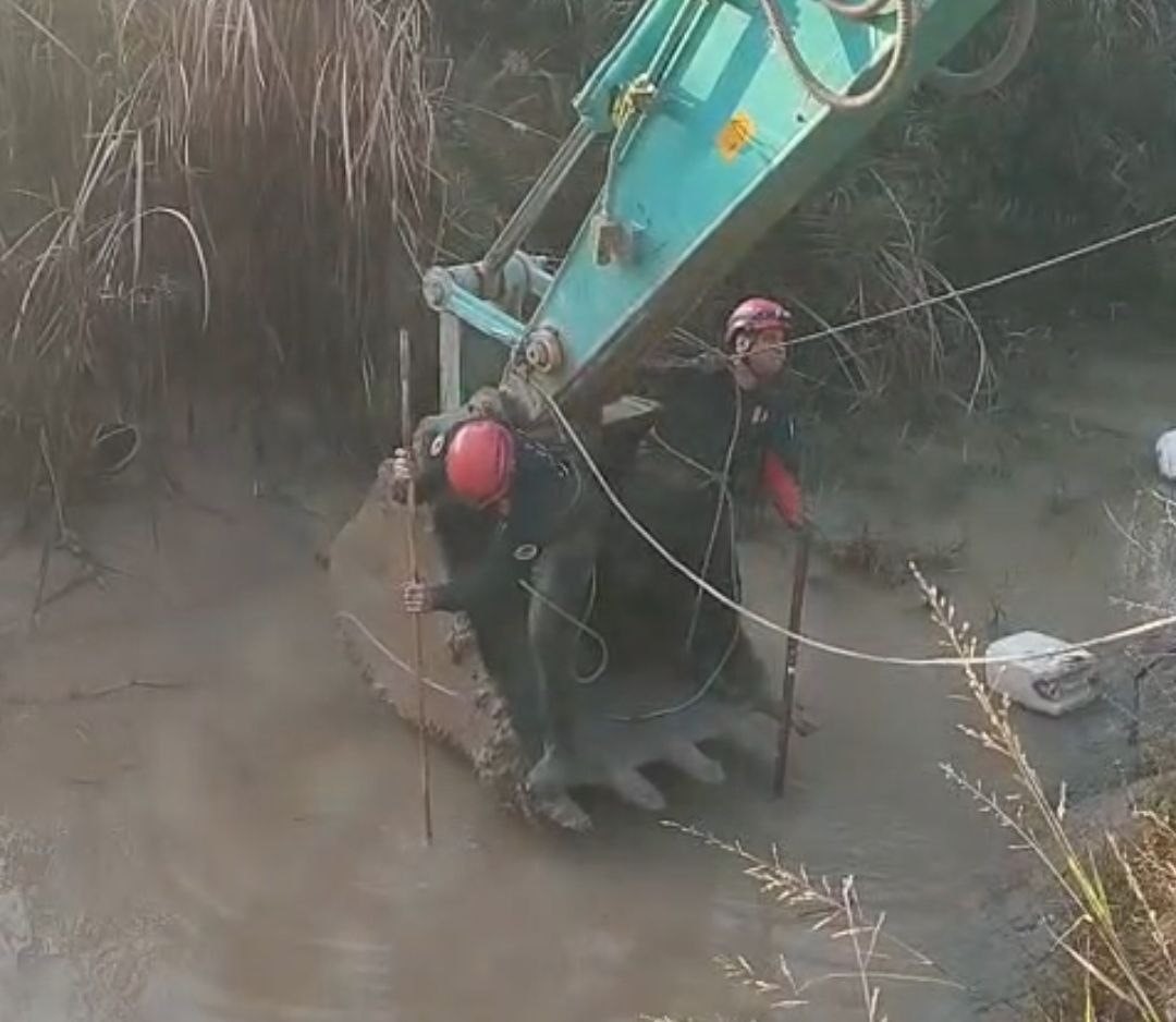 Adana’da dereye düşen iki çocuktan biri yaşamını yitirdi