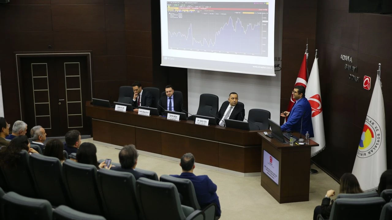 Adana’da reel sektör için “kur riski yönetimi” paneli düzenlendi