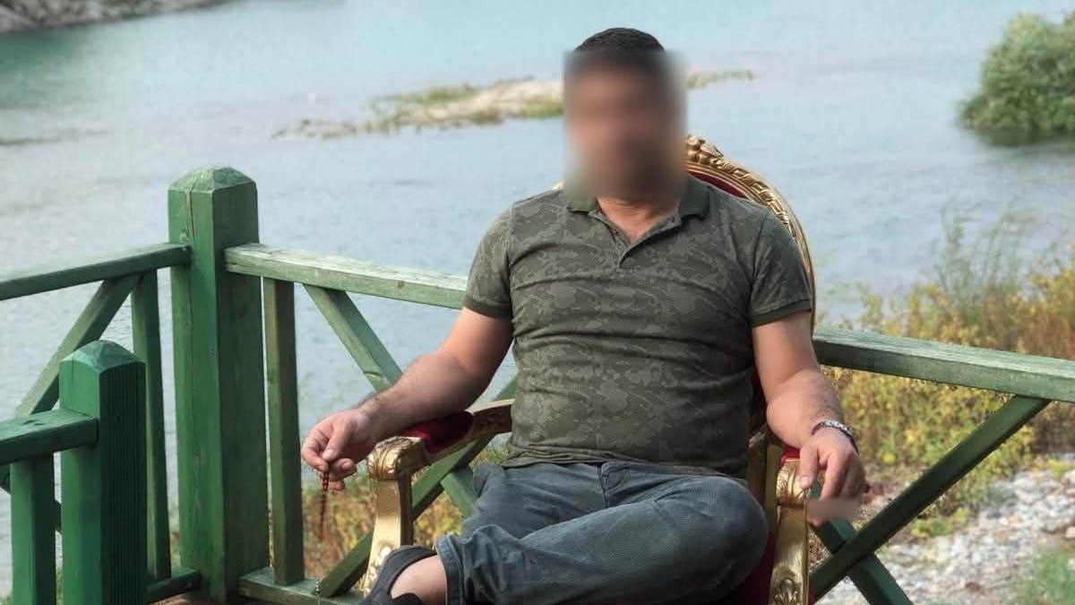 Adana'da torbacı olduğu öne sürülen şahıs canlı yayında intihar etti