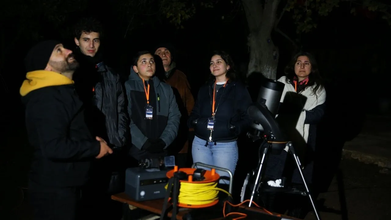 Adana’da 4. Astronomi Gecesi ilgi gördü: Gökyüzü teleskoplarla izlendi