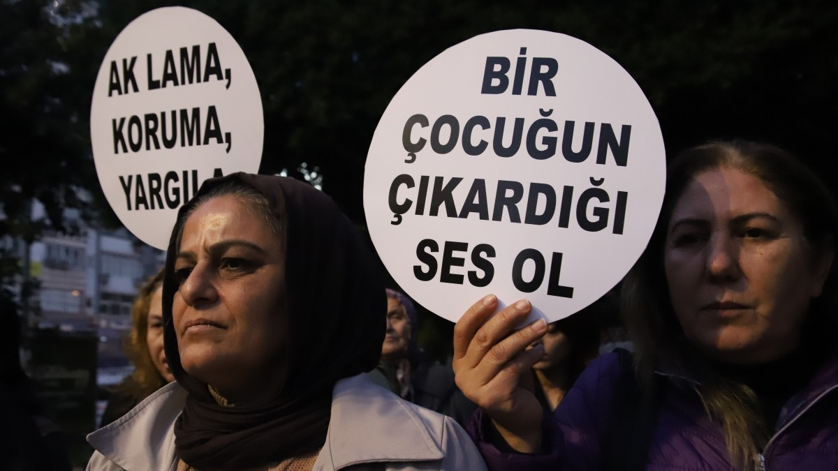 Adana Kadın Platformu: Meclis’te yaşanan çocuk istismarı karanlıkta bırakılmasın