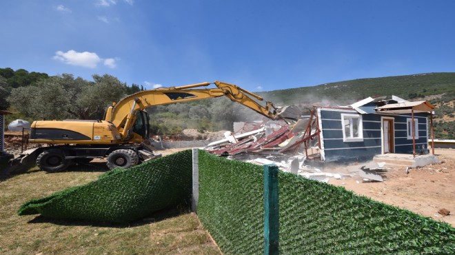 Adana’da kaçak yapıya sert müdahale: Sarıçam ve Yüreğir’de mühürleme başladı