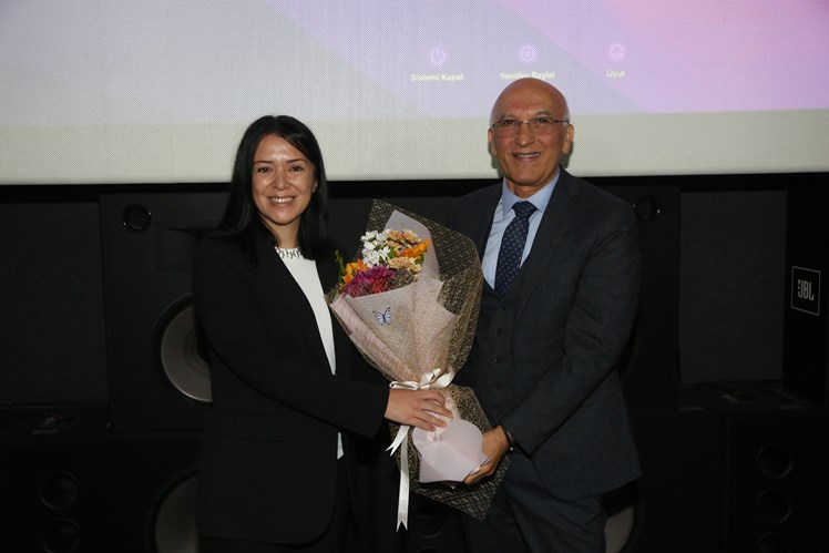 ÇÜ İletişim Fakültesi’nde dekanlık görevi el değiştirdi: Ayşe Aslı Sezgin Büyükalaca atandı