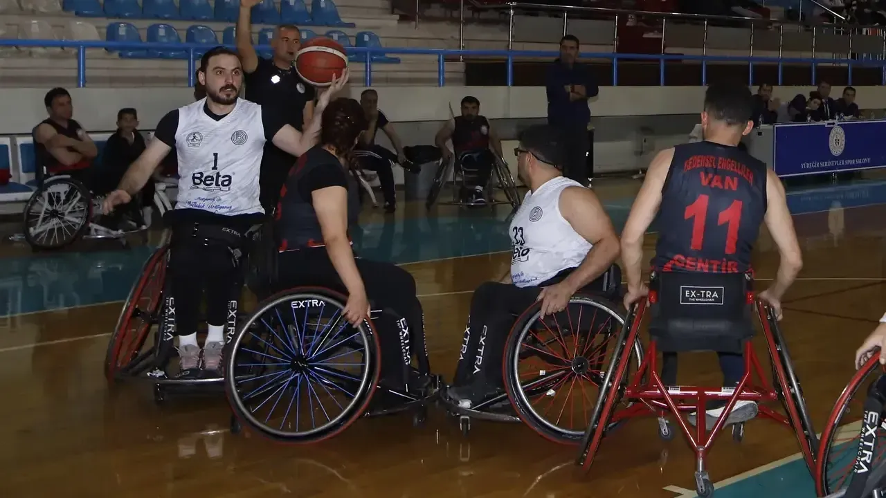 BETA Enerji Adana sezonu galibiyetle açtı