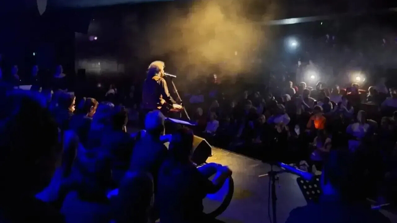 Adana’da Rüya Eylül Seçkin Ritm Atölyesi yıl sonu konseri yoğun ilgi gördü