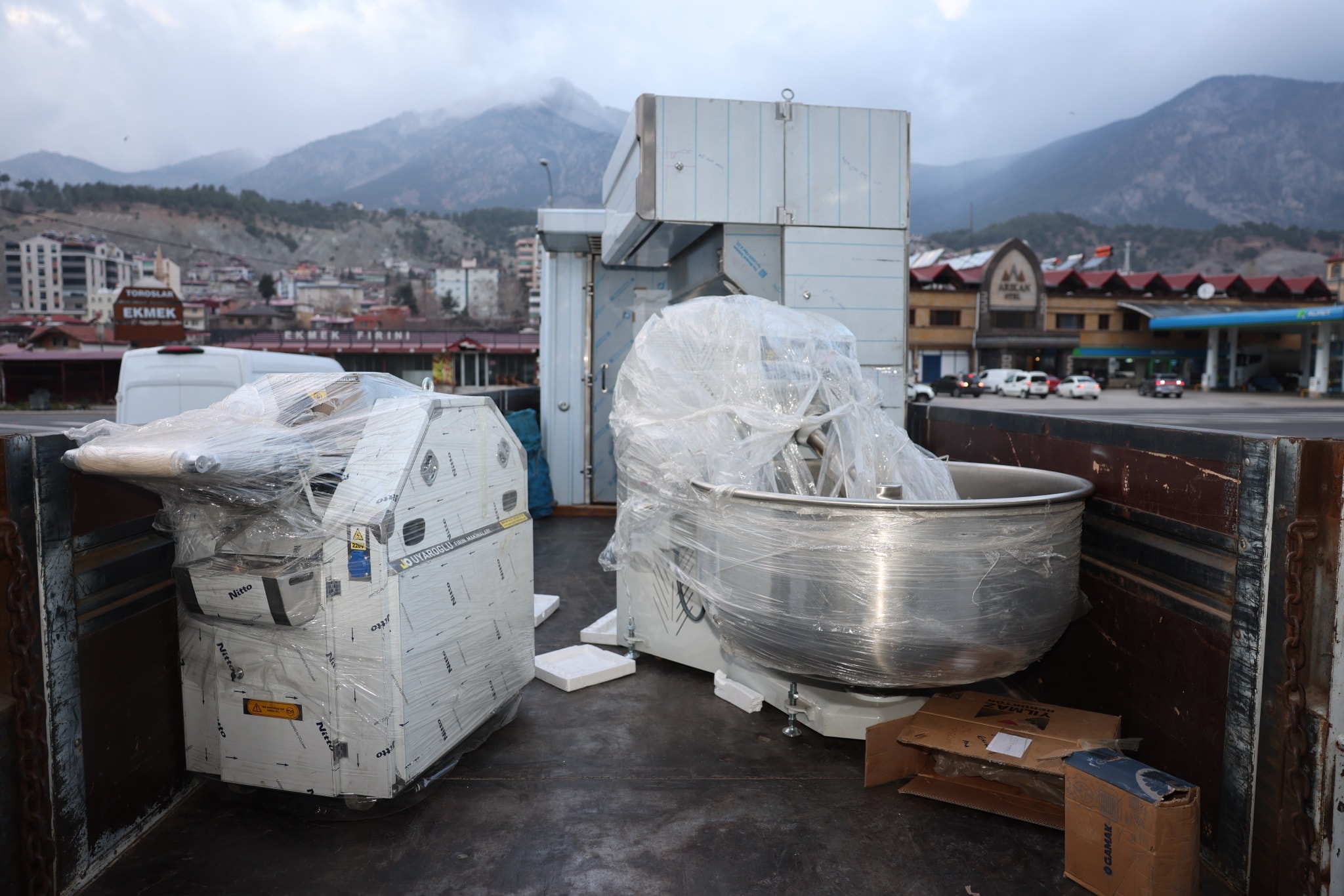 Pozantı’da ekmek fabrikası ve aşevi için geri sayım başladı