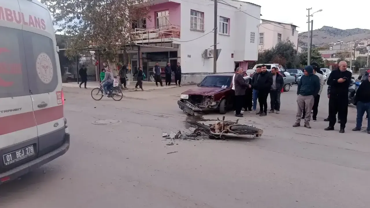 Kozan’da motosiklet ile otomobil çarpıştı: 1 kişi yaralandı