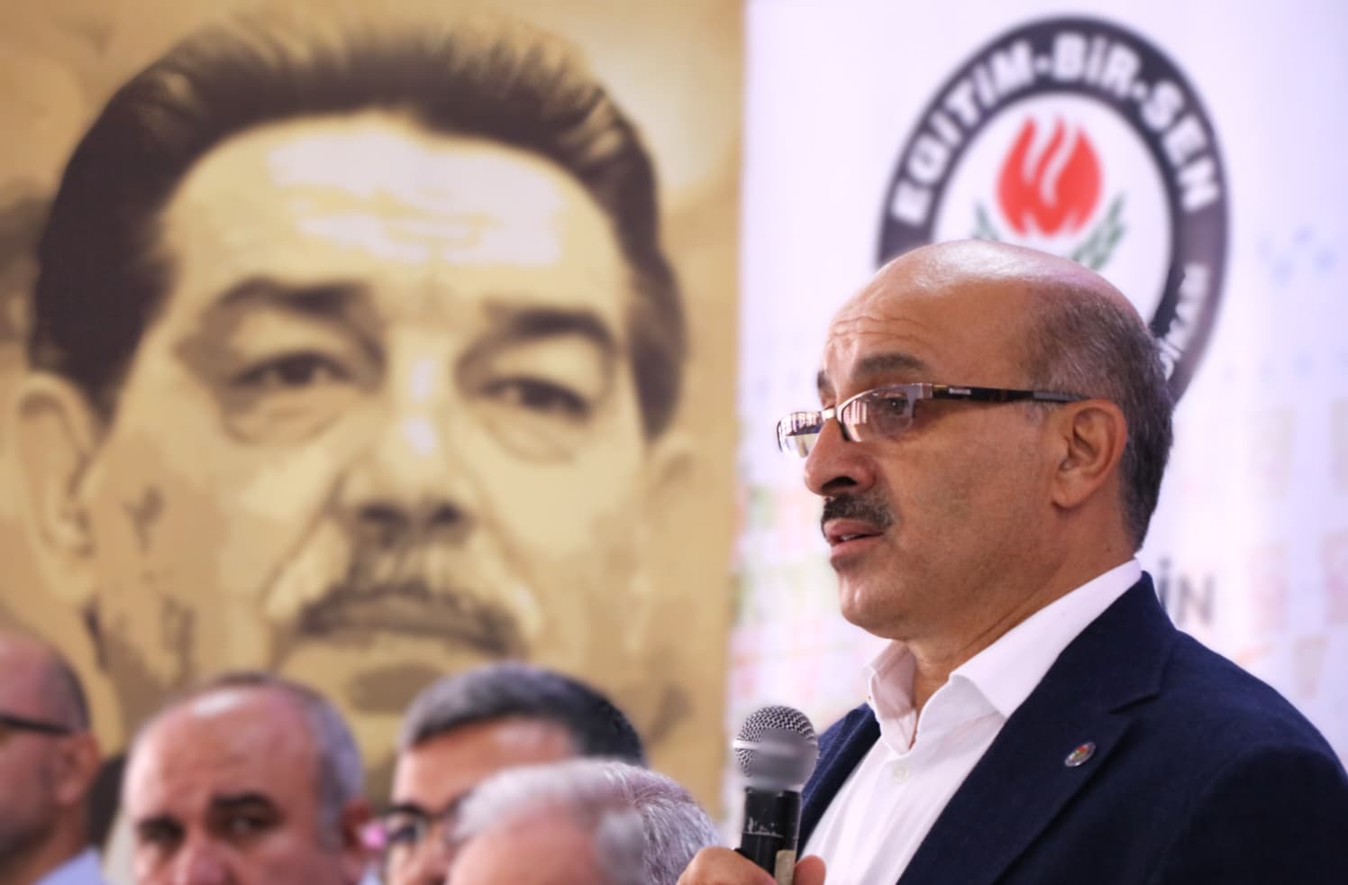 Eğitim-Bir-Sen’den öğretmene yasal güvence