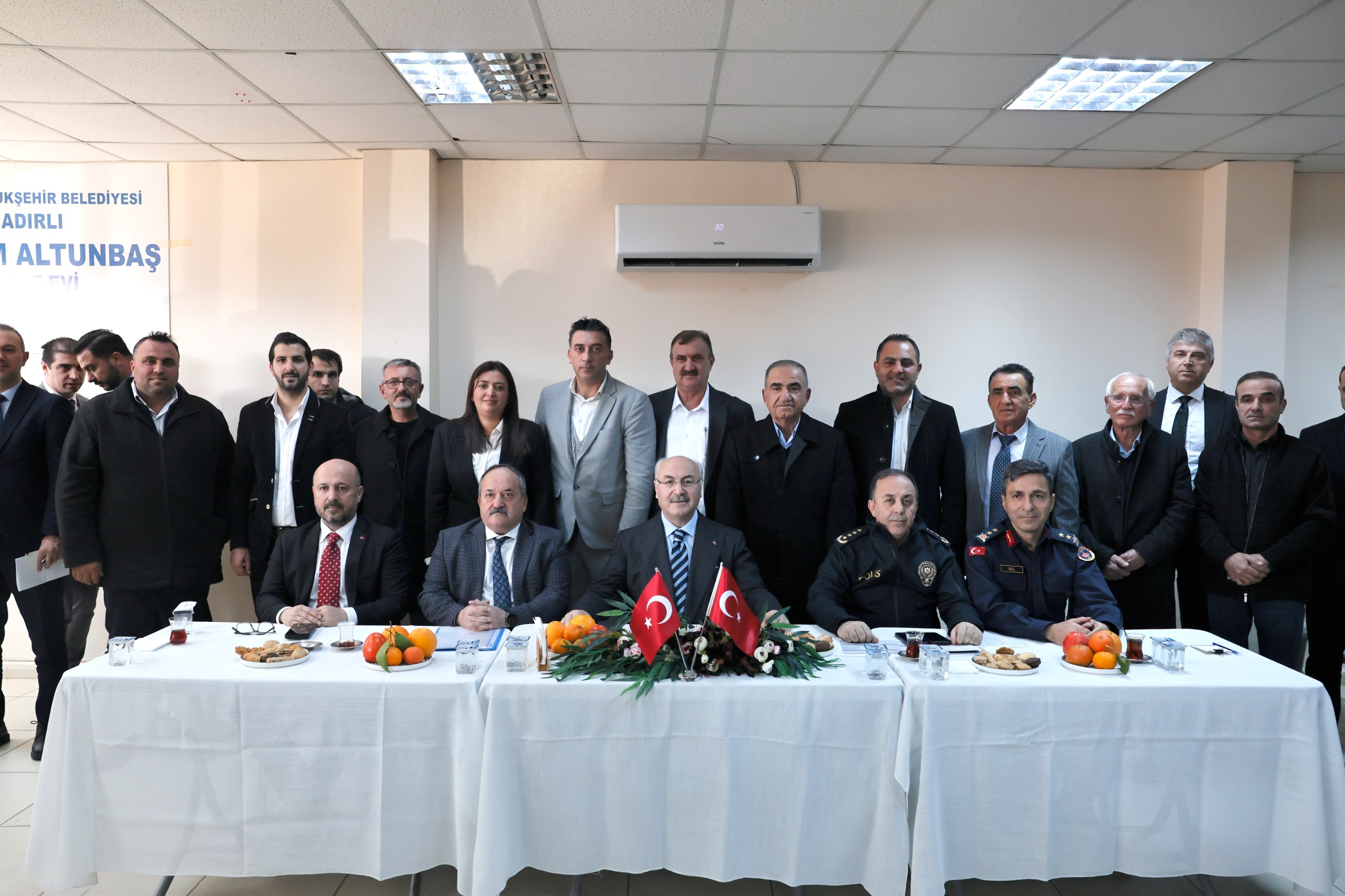 Vali Köşger’den Seyhan’da yoğun ziyaret programı