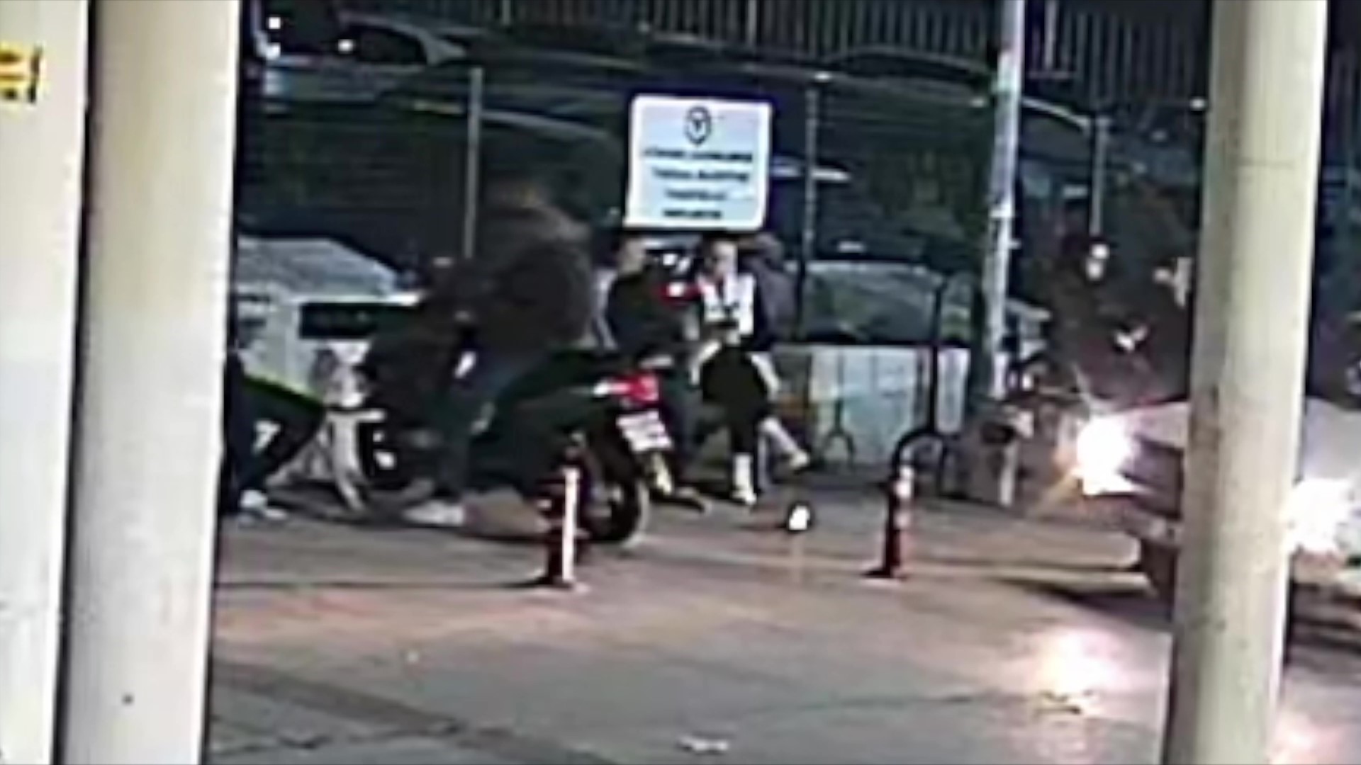 Hastane otoparkından 3 motosiklet çalan 2 şüpheli tutuklandı