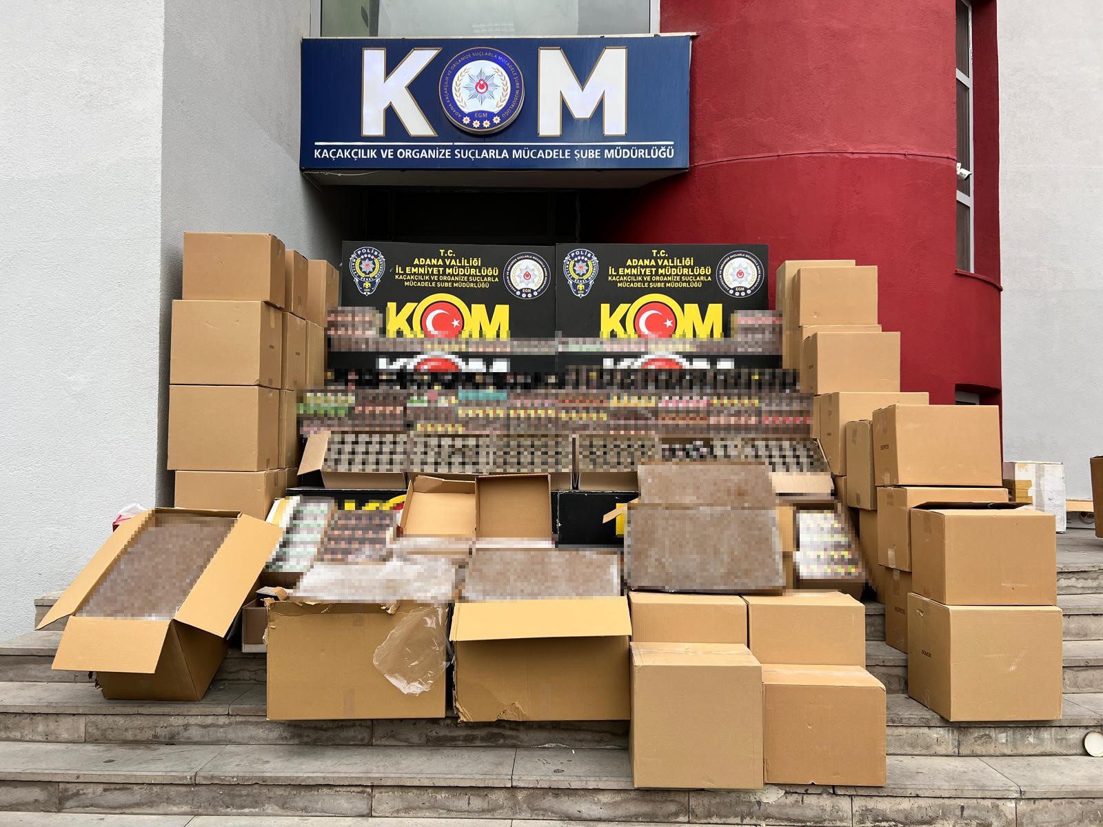 Adana'da depoda binlerce kaçak tütün ürünü ele geçirildi: 2 kişi tutuklandı