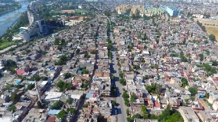 Adana’da kentsel dönüşüm düğümü çözülüyor: Boşalt-yık süreci başlıyor