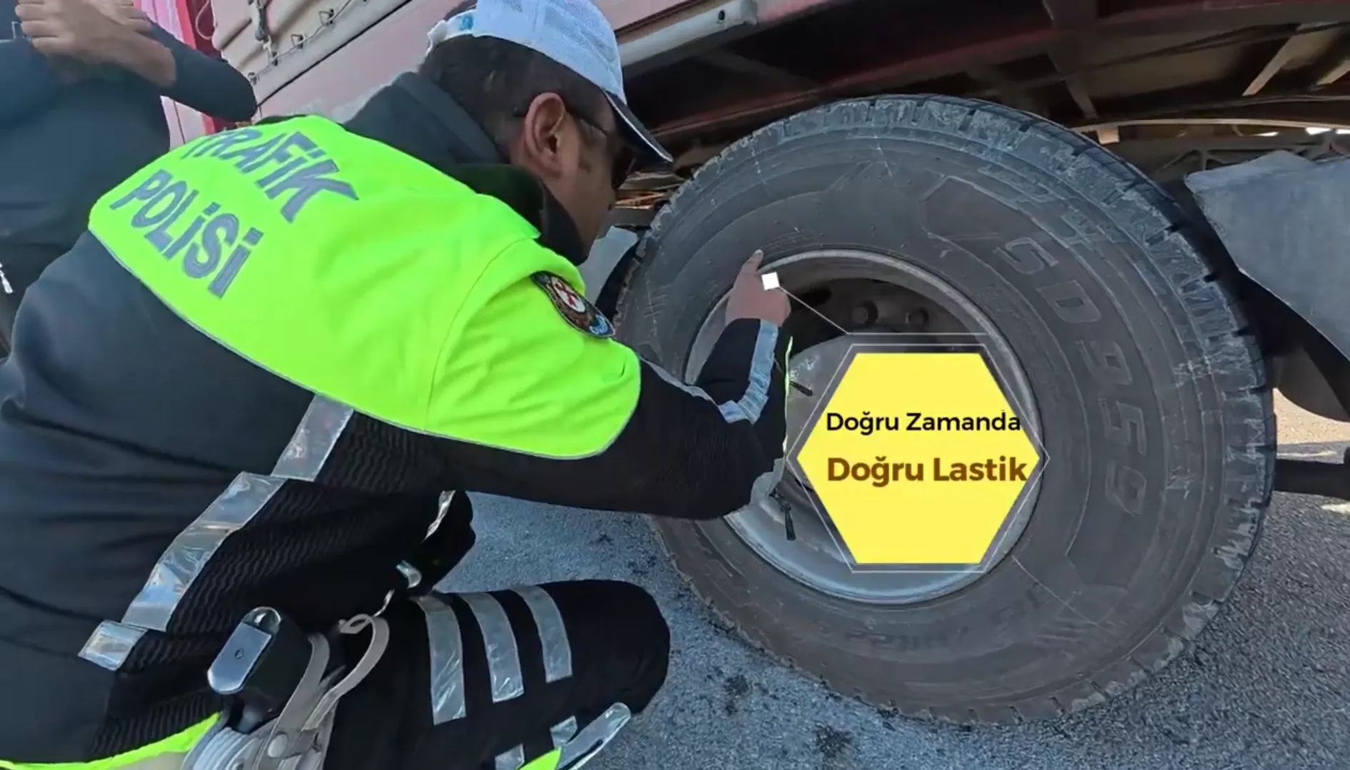 Adana’da kış lastiği denetimleri hız kesmeden devam ediyor