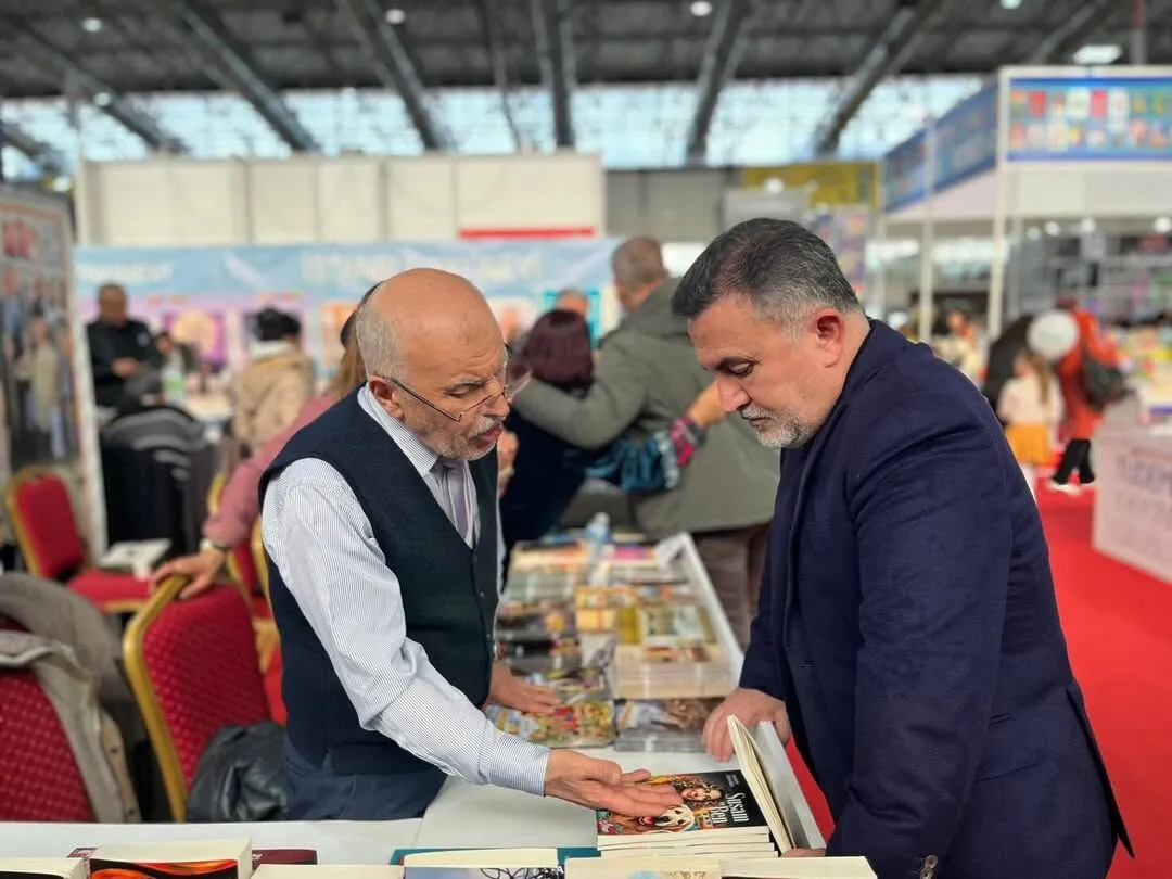 AK Parti Adana İl Başkanı Tamer Dağlı, Çukurova Kitap Fuarı’nı ziyaret etti