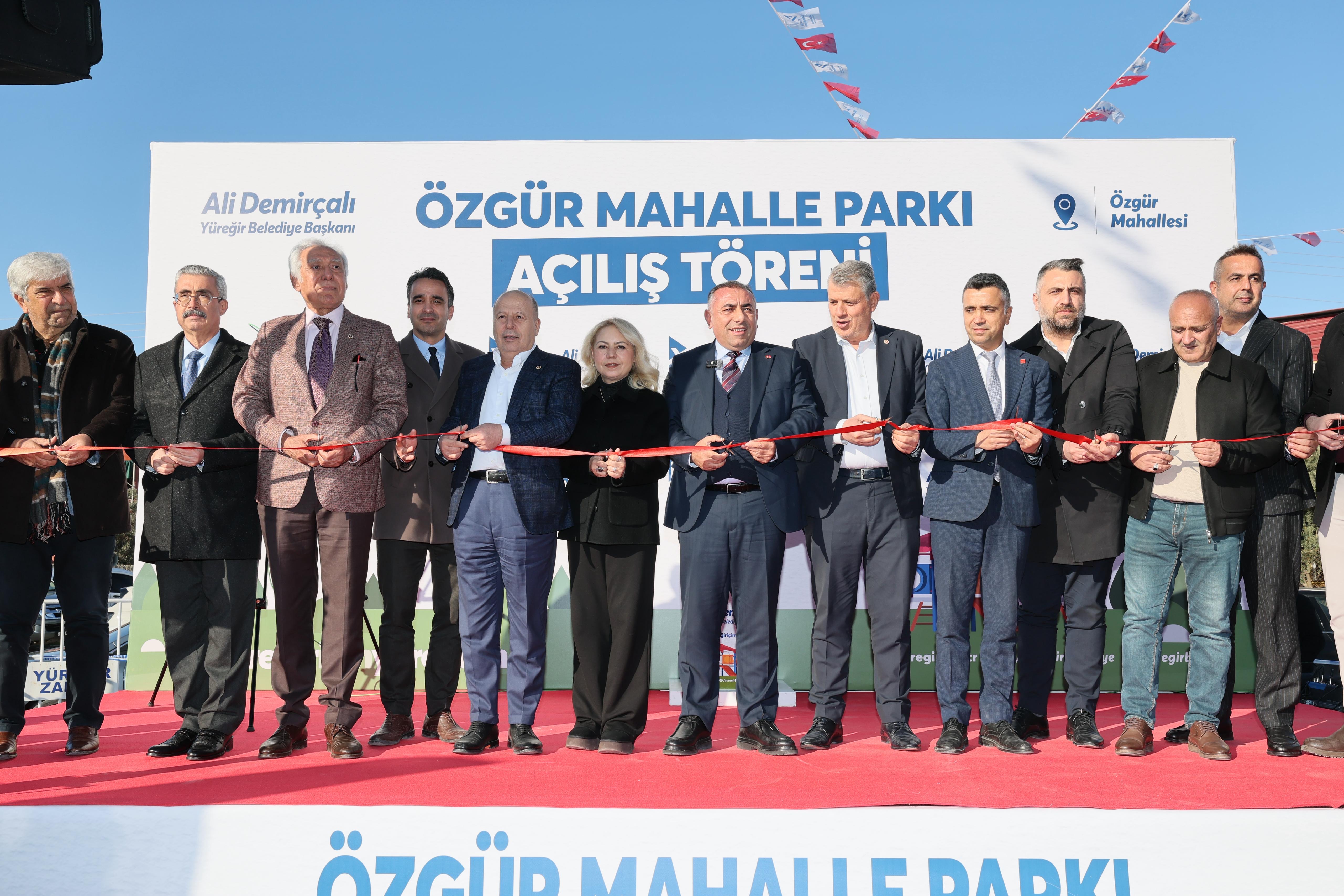 Başkan Demirçalı, Yüreğir'i yeni parklarla donatıyor