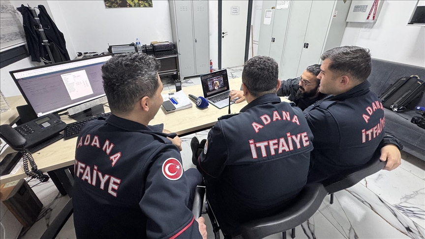 Adana itfaiyesi AA’nın “Yılın Kareleri” oylamasına katıldı