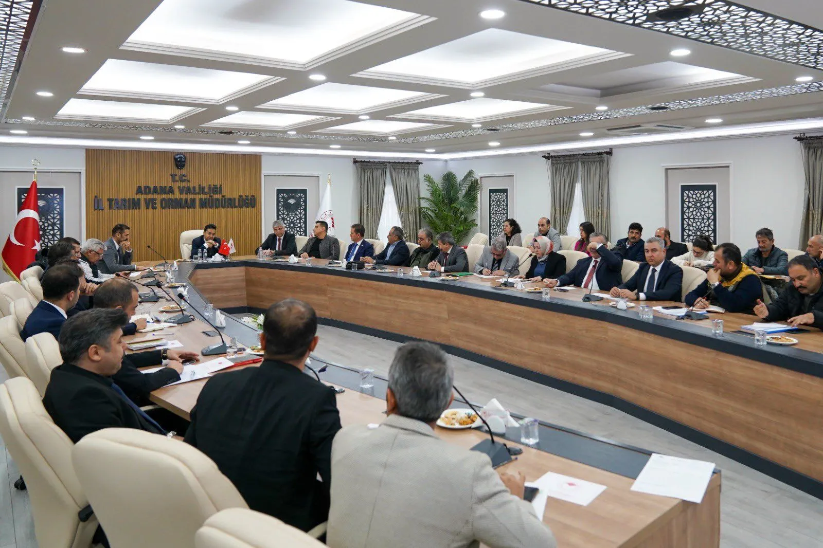 Adana’da su kaynakları masaya yatırıldı: Kuraklık komisyonu toplandı