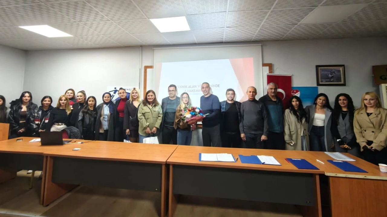 Kadın hakemlerden İHK Başkanı Uçar’a teşekkür ziyareti