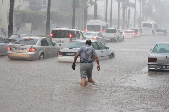 Meteoroloji uyardı: Adana’da hafta sonu sağanak alarmı