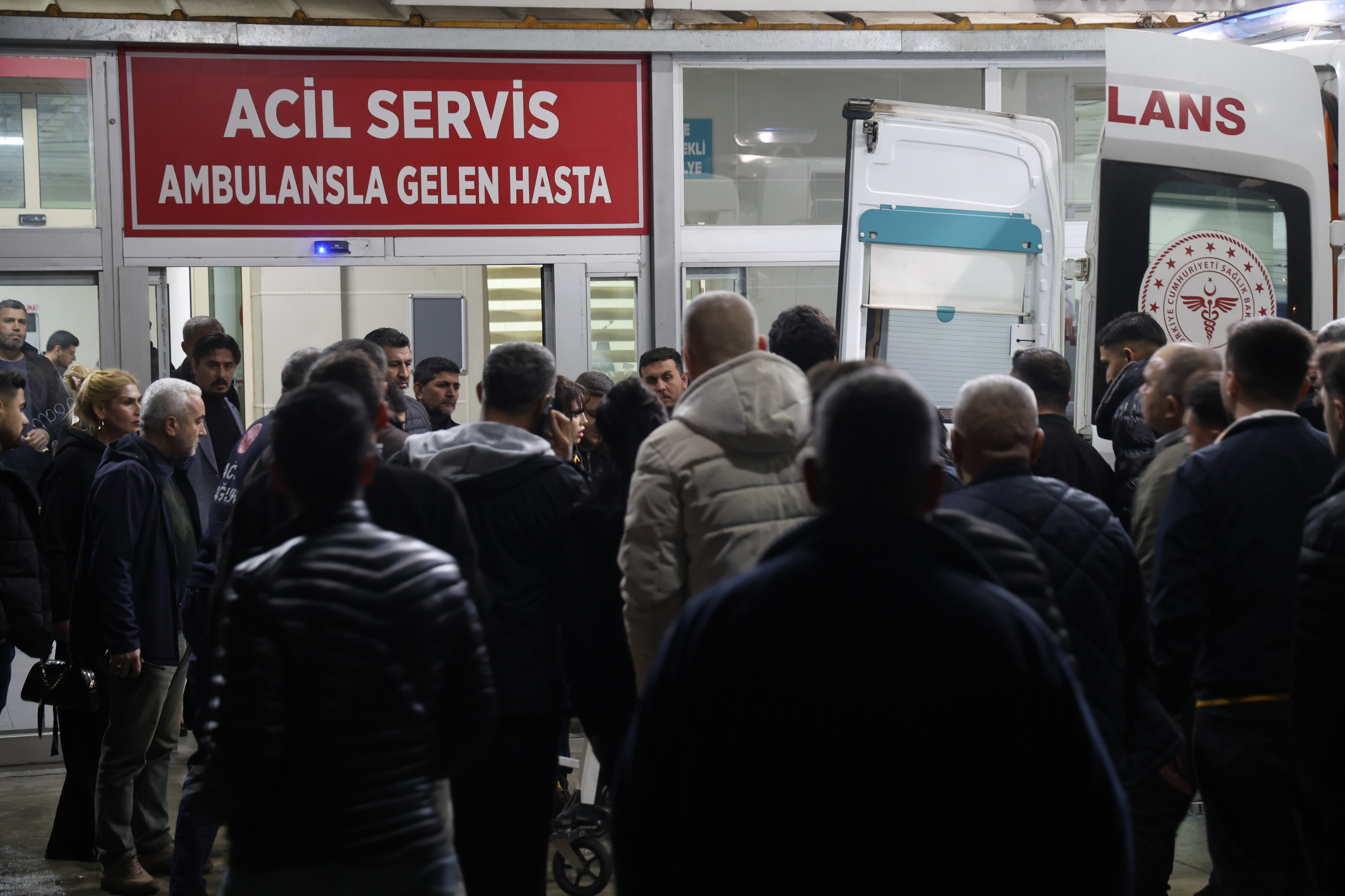 Kozan’da tekel bayisi kana bulandı: Bıçaklı kavgada 1 kişi öldü