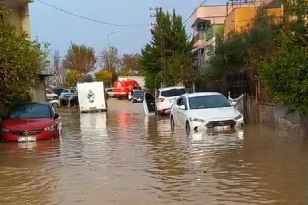 Adana’da metrekareye 138 kilogram yağış: 1.257 su baskını yaşandı