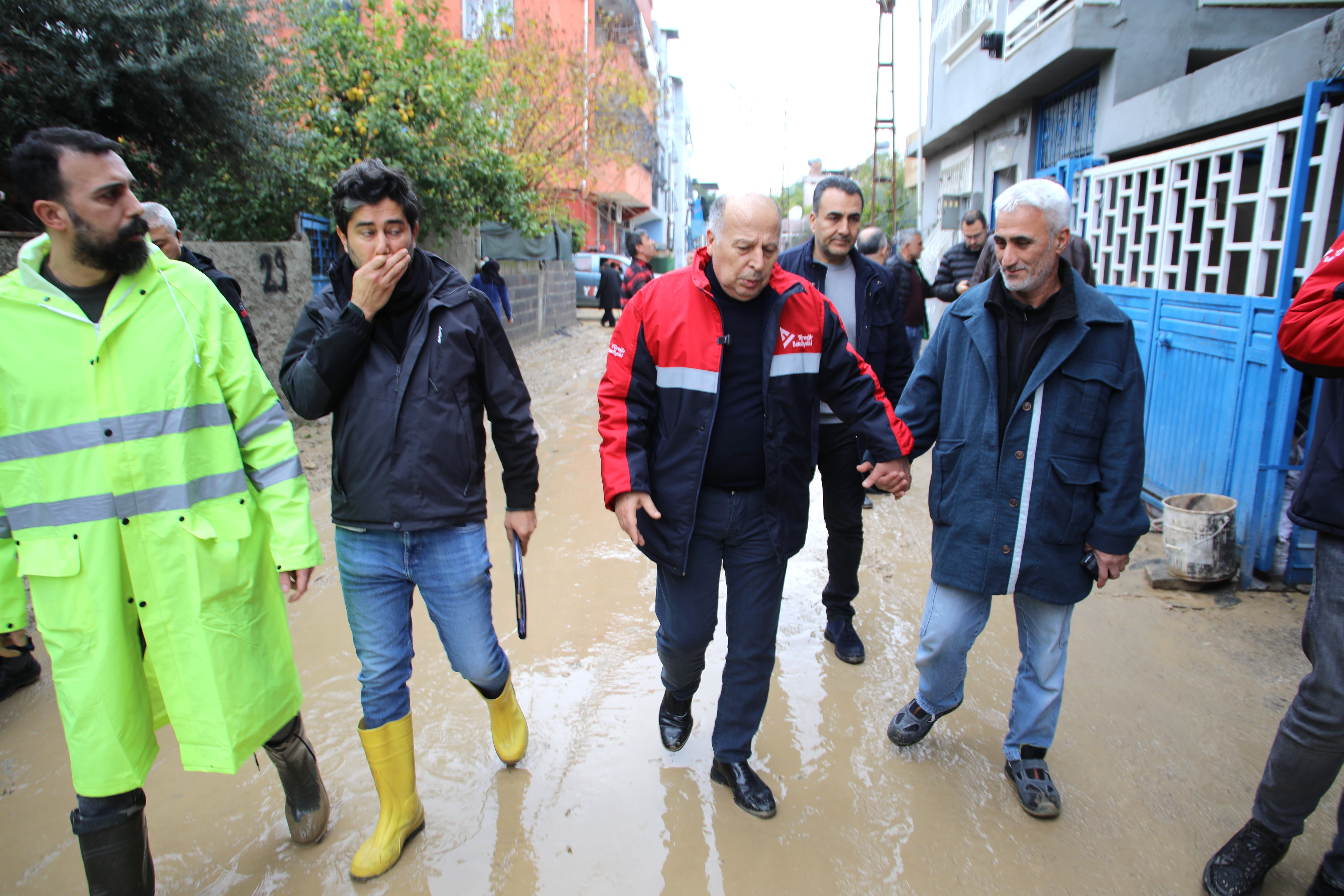 Başkan Demirçalı: "Yüreğir'de kimse yalnız değil"