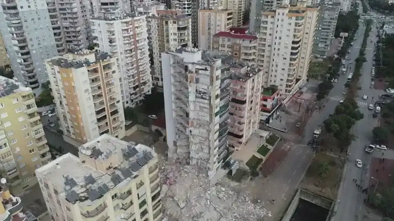 6 Şubat'ta 418 kişinin hayatını kaybettiği Adana yok!