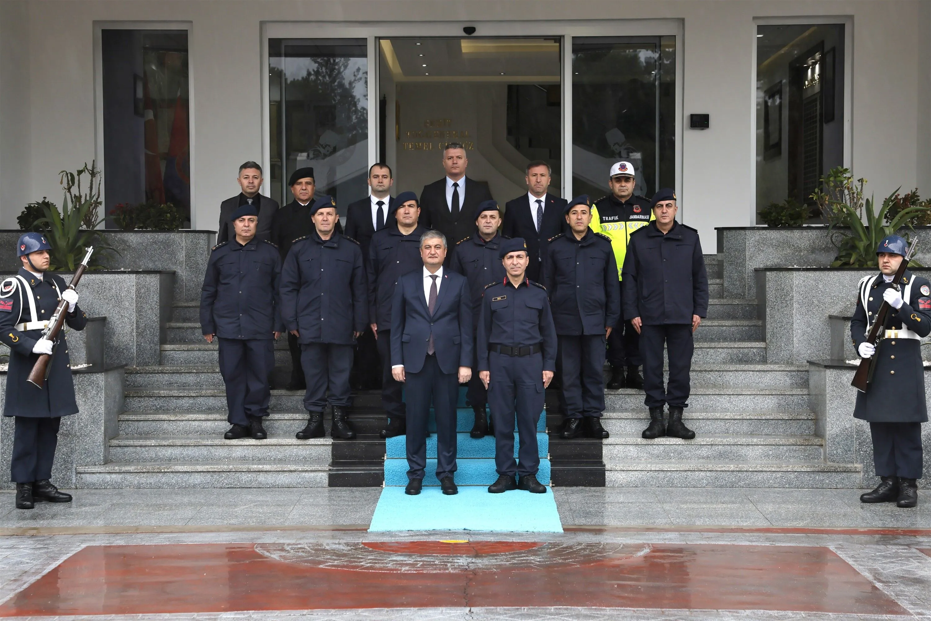 Vali Mustafa Yavuz’dan İl Jandarma Komutanlığı’na ziyaret