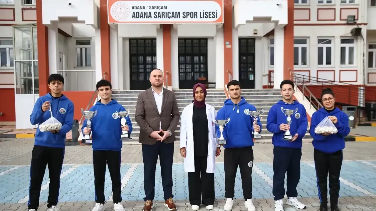 Genç sporculardan tarım girişimi: Okul bodrumunda mantar üretimi