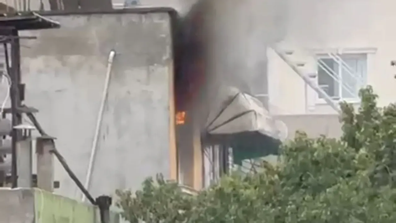 Kozan'da ev yangını: Eşyalar kullanılamaz hale geldi