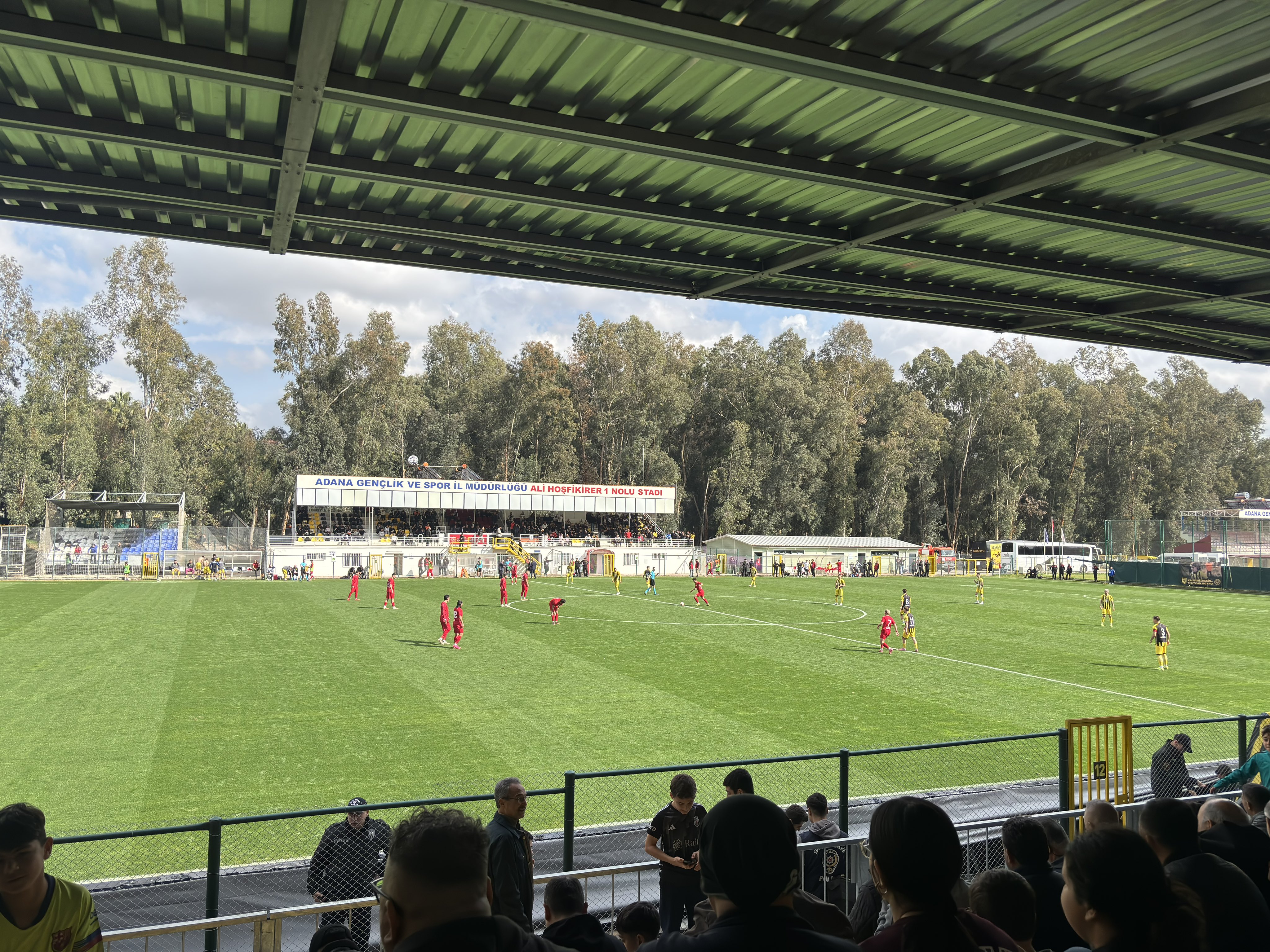 Adana 01 FK sahasında takıldı