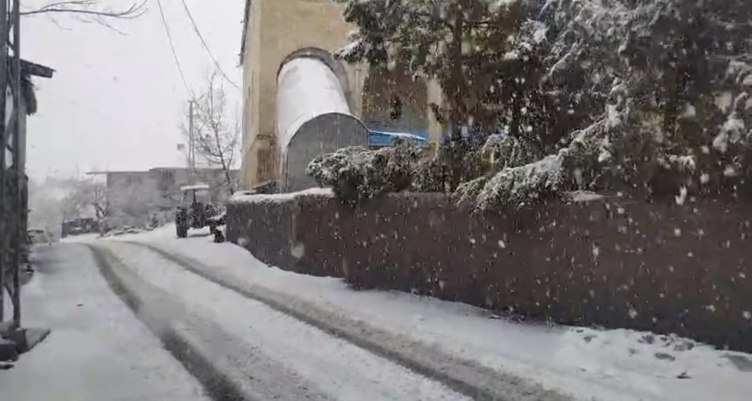 Adana Tufanbeyli'de kar yağışı etkili oldu