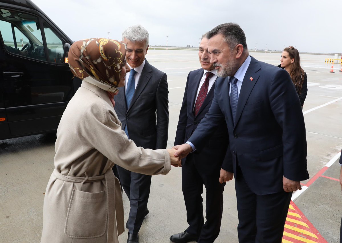 Aile ve Sosyal Hizmetler Bakanı Mahinur Özdemir Göktaş Adana’da