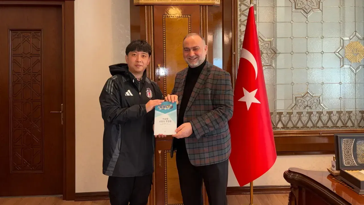 Güney Koreli Minwoo Adana’da Müslüman oldu