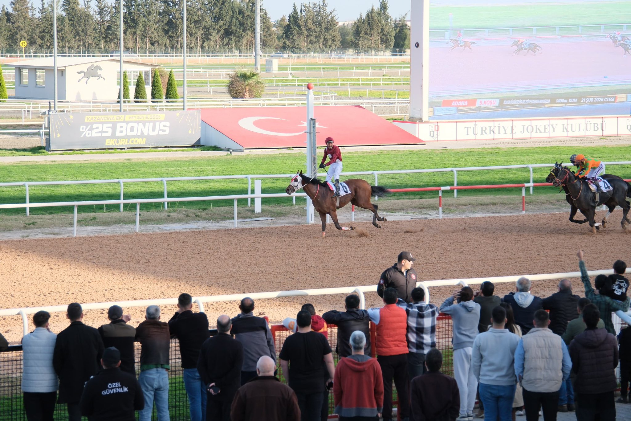 Adana Büyükşehir Belediye Başkanlığı Koşusu’nu Süper Bella kazandı