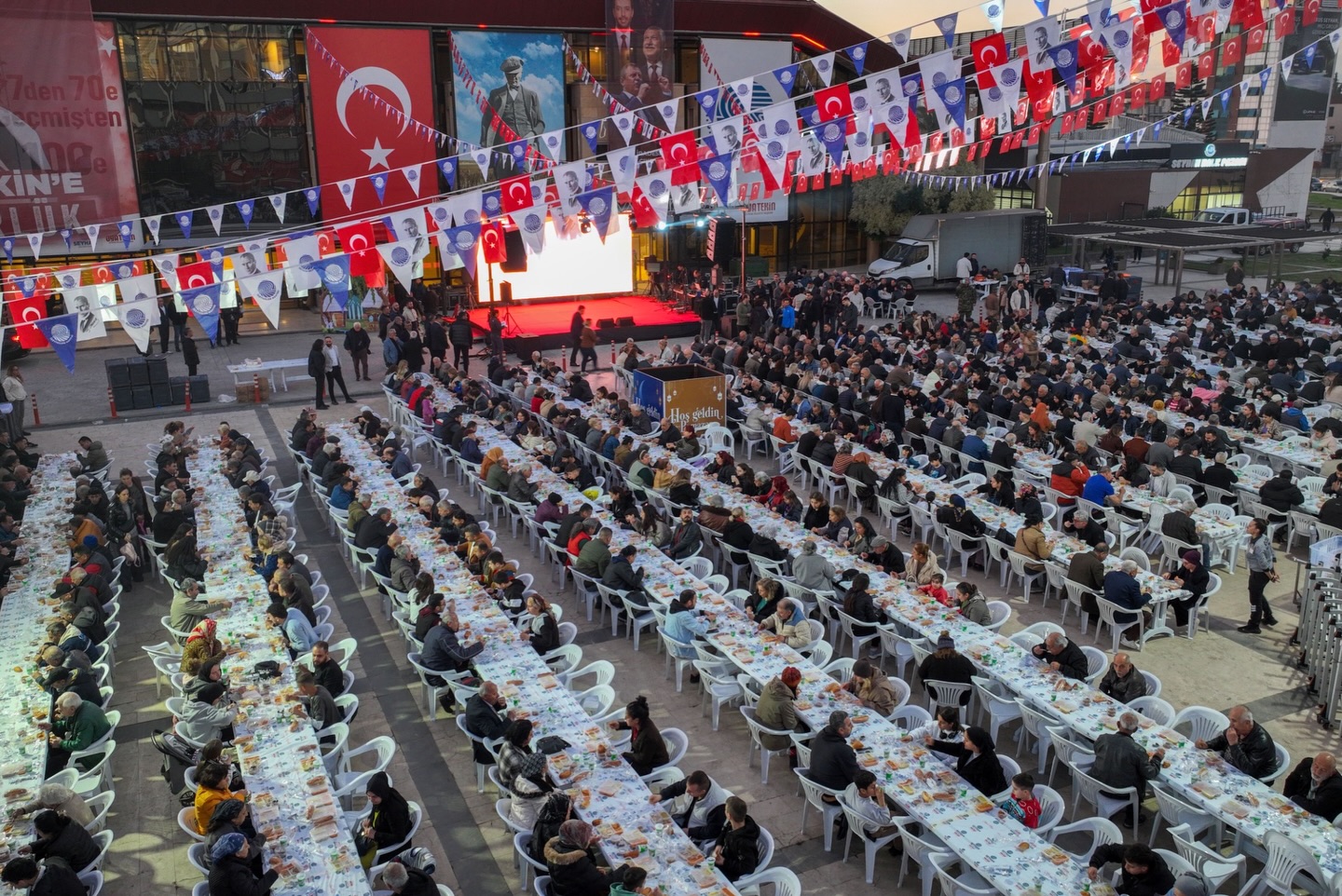 Seyhan Belediyesi'nden Ramazan'da birlik sofrası