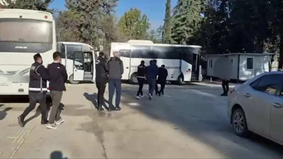 Operasyon Adana'ya da sıçradı! 26 kişi tutuklandı!