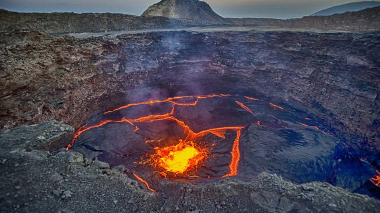 14 şehirde yanardağ riski! Adana'nın etrafından geçiyor